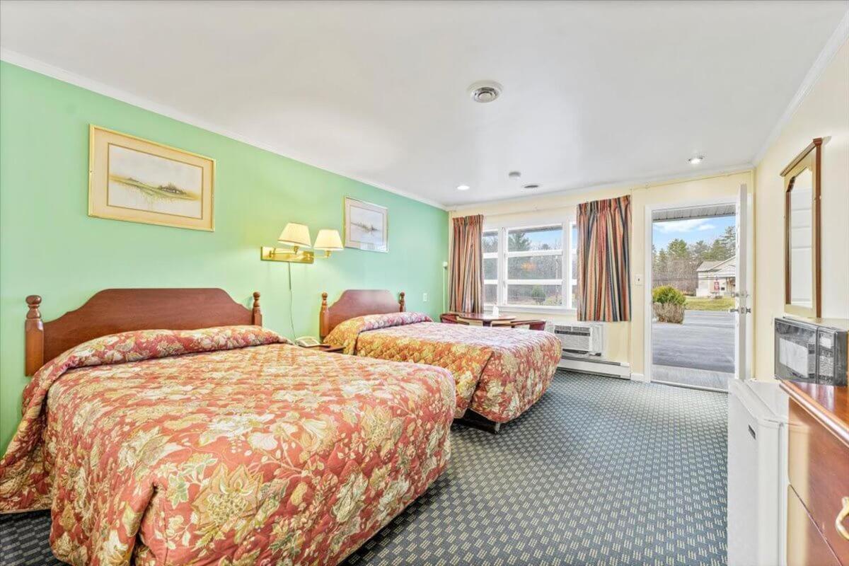 Top Hill Motel Saratoga Springs Dış mekan fotoğraf